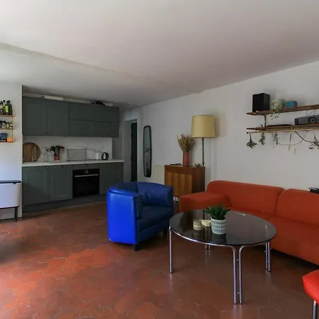 Joli Cocon In The Buttes-Chaumont District パリ