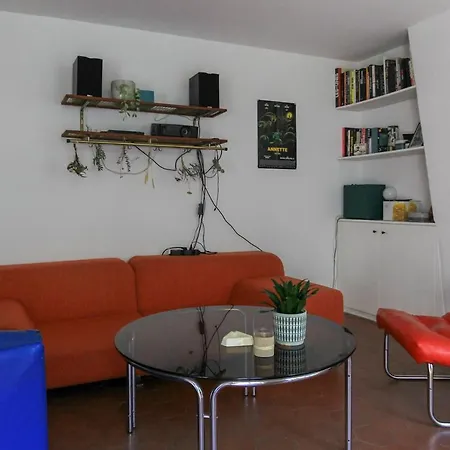 Joli Cocon In The Buttes-Chaumont District * パリ
